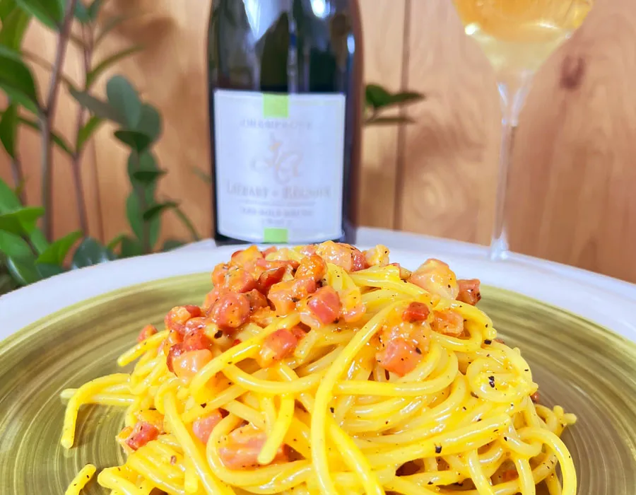 Champagne e carbonara, un abbinamento che non ti aspetti