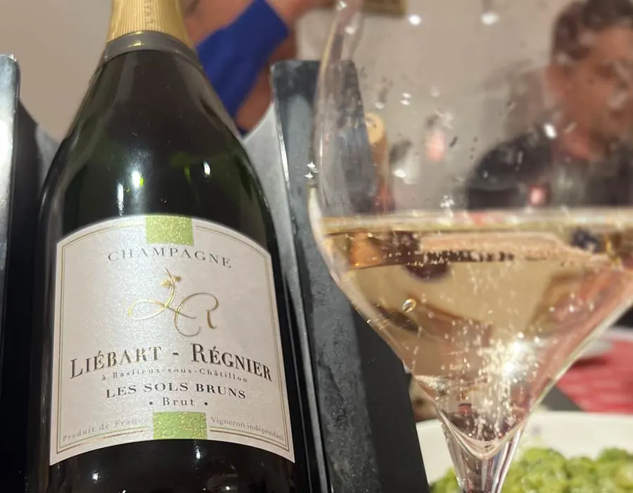 Degustazione Champagne Isidora Una serata tra amici e appassionati di champagne